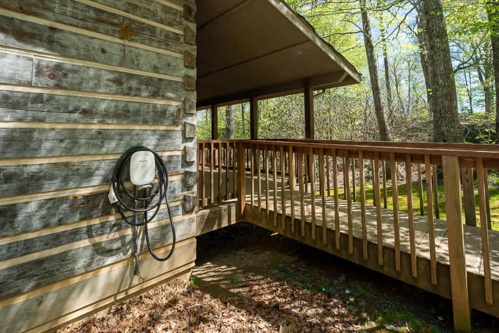 Cozy 'Grey Fox' Cabin Between Boone & Blowing Rock Kültér fotó