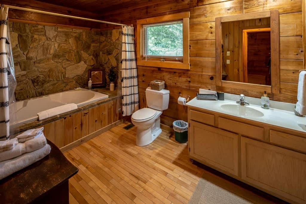 Cozy 'Grey Fox' Cabin Between Boone & Blowing Rock Kültér fotó